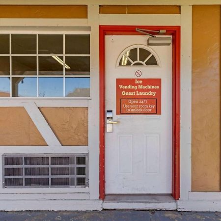 Econo Lodge Pryor Creek Zewnętrze zdjęcie