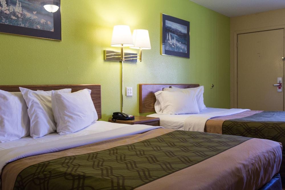 Econo Lodge Pryor Creek Zewnętrze zdjęcie