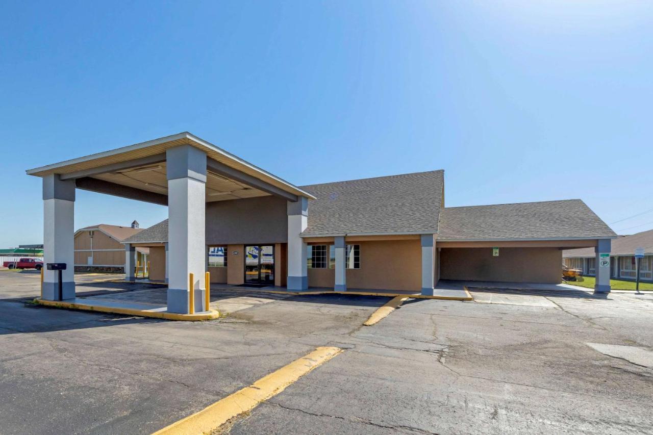 Econo Lodge Pryor Creek Zewnętrze zdjęcie