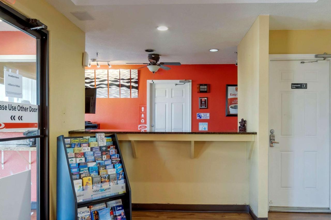 Econo Lodge Pryor Creek Zewnętrze zdjęcie