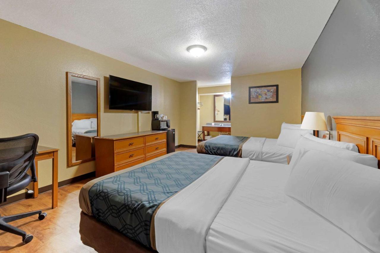 Econo Lodge Pryor Creek Zewnętrze zdjęcie