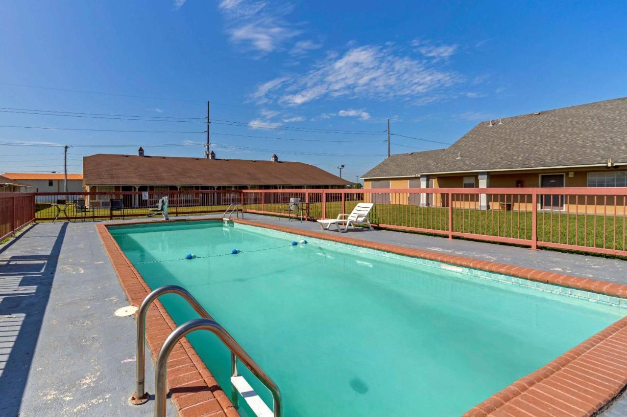 Econo Lodge Pryor Creek Zewnętrze zdjęcie