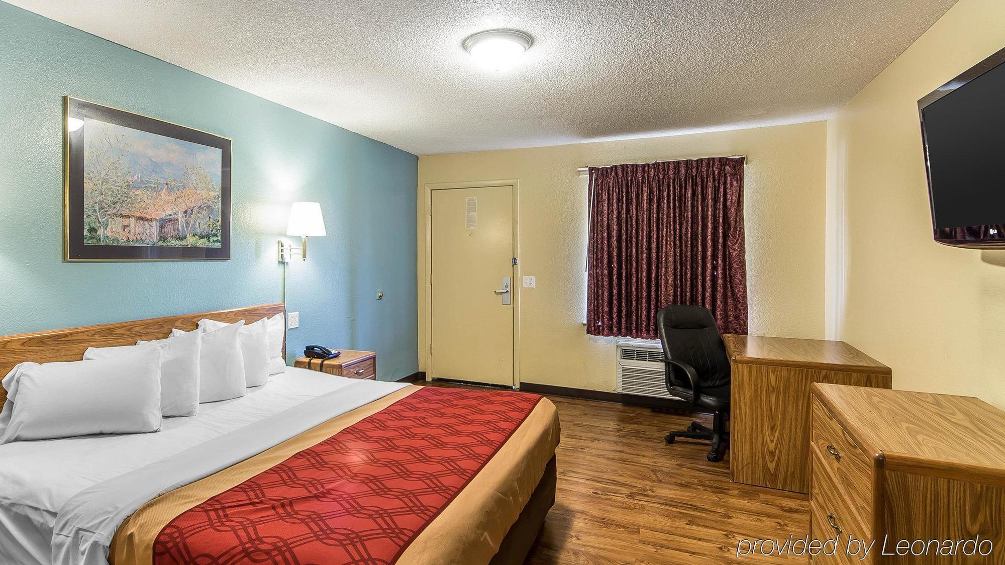 Econo Lodge Pryor Creek Zewnętrze zdjęcie