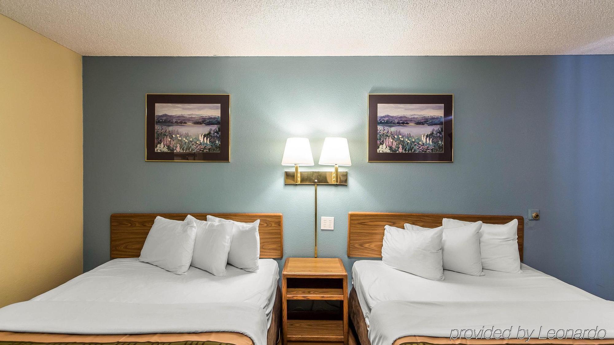 Econo Lodge Pryor Creek Zewnętrze zdjęcie