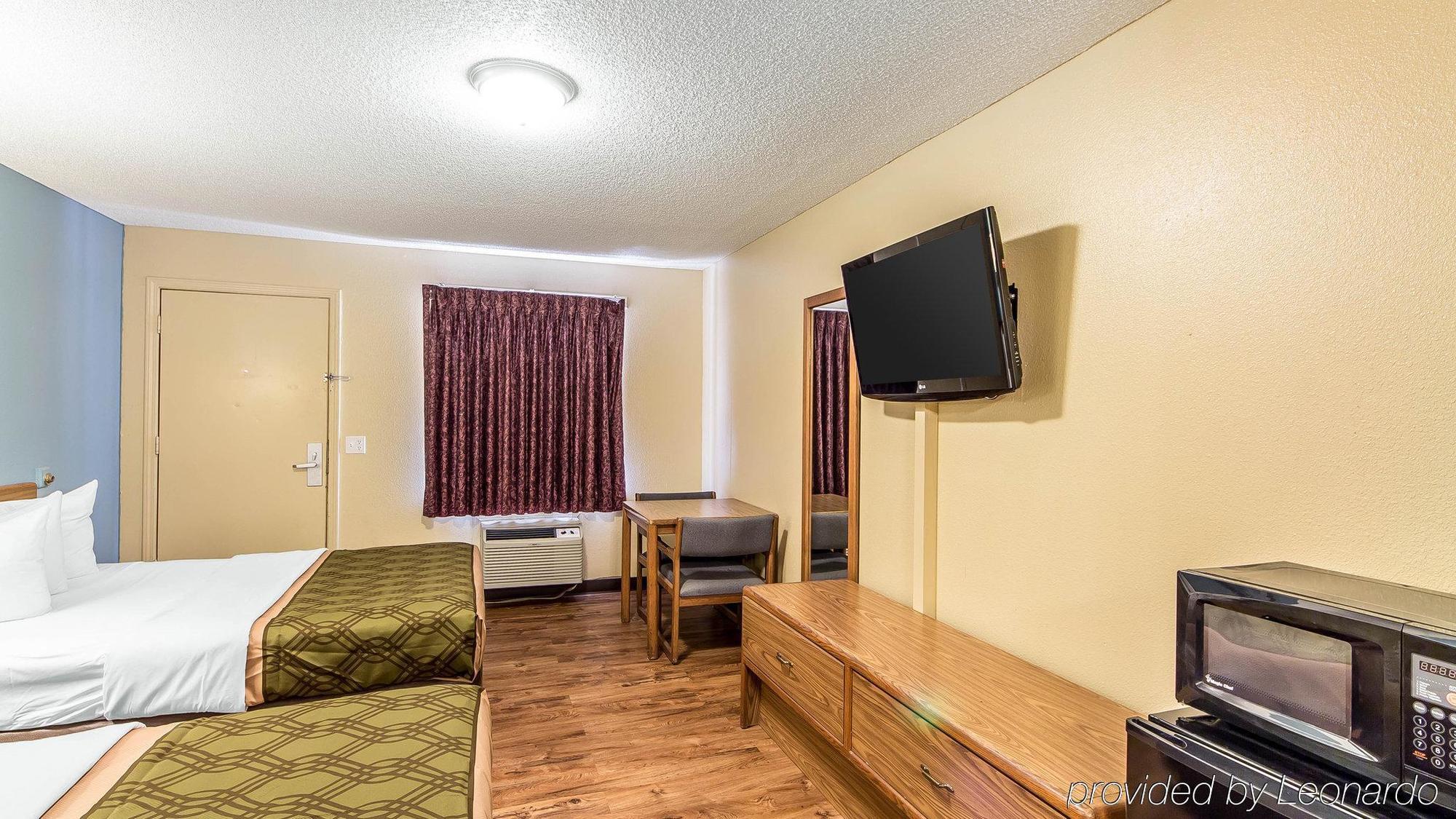 Econo Lodge Pryor Creek Zewnętrze zdjęcie