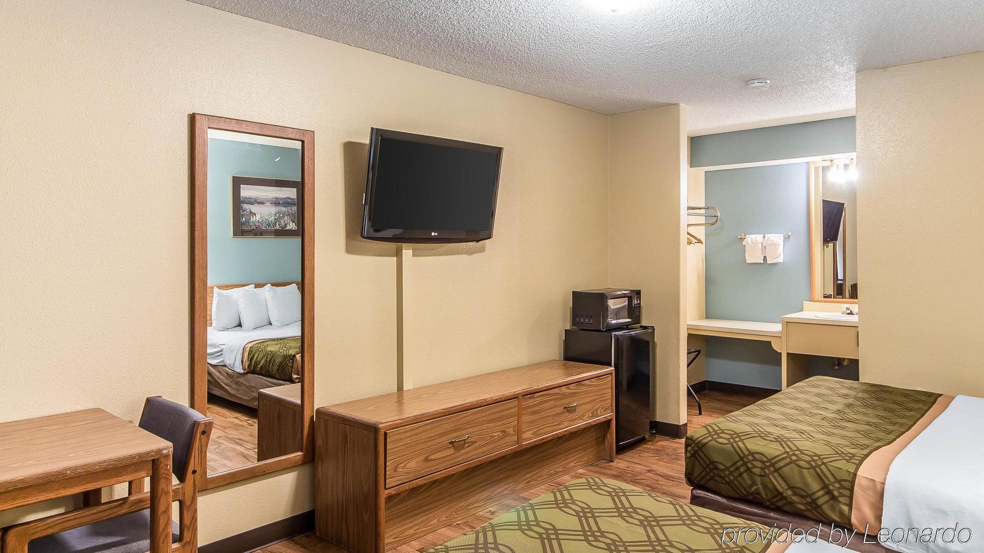 Econo Lodge Pryor Creek Zewnętrze zdjęcie