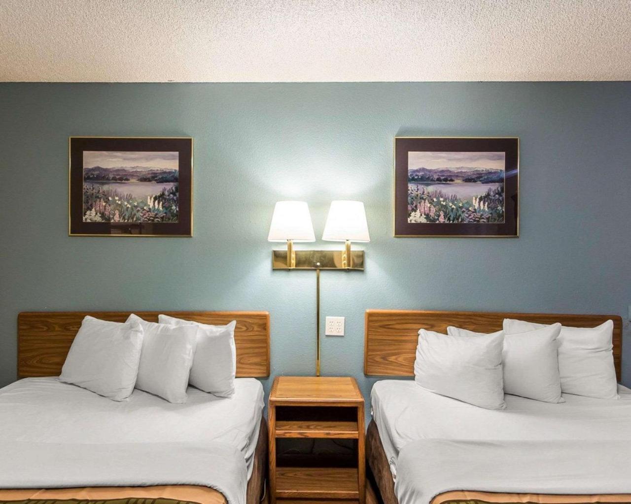 Econo Lodge Pryor Creek Zewnętrze zdjęcie